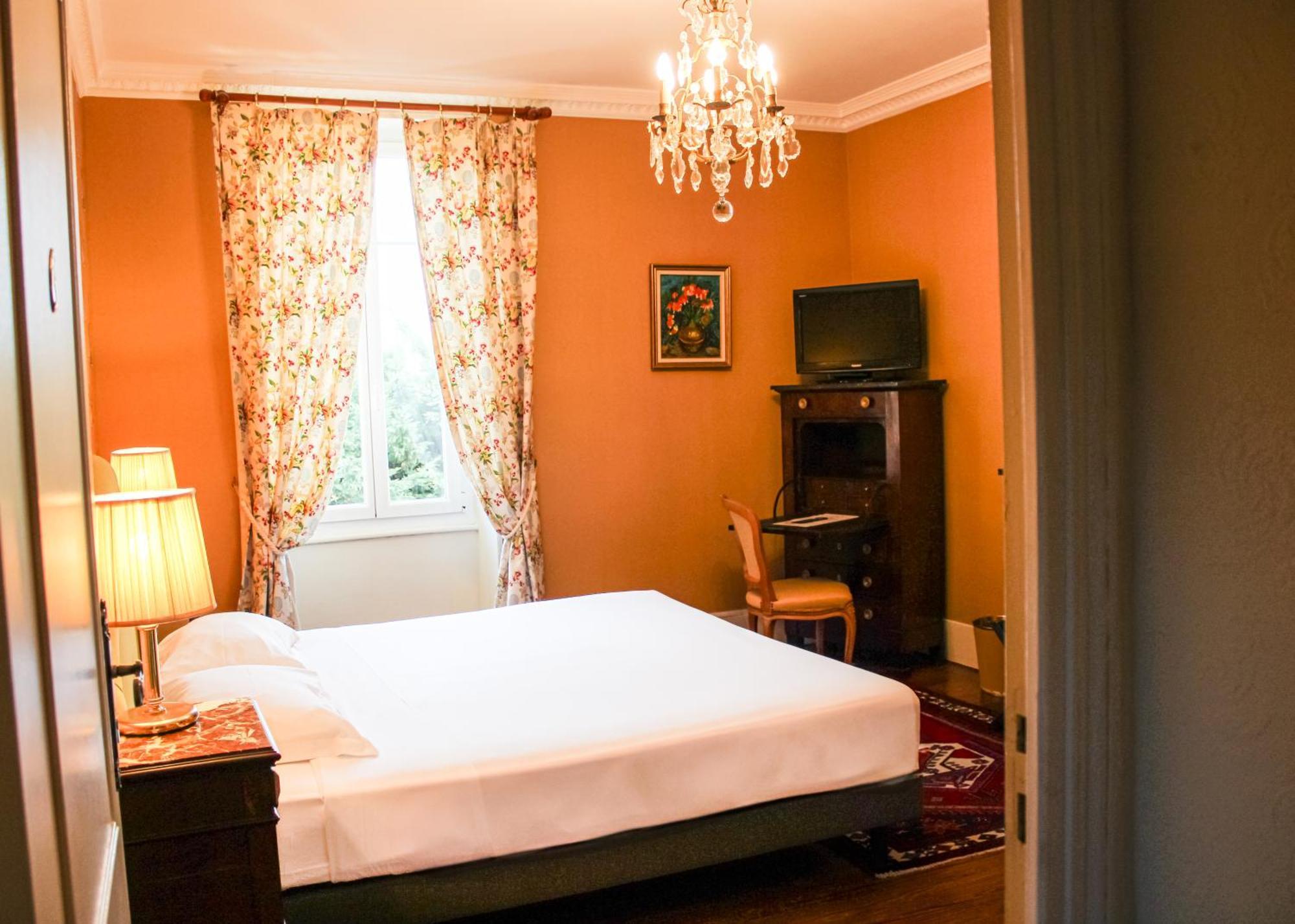 Hotel La Villa Fleurie Beaune  Exterior photo